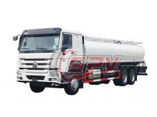 9-Compartments Fuel Tank Truck Sinotruk